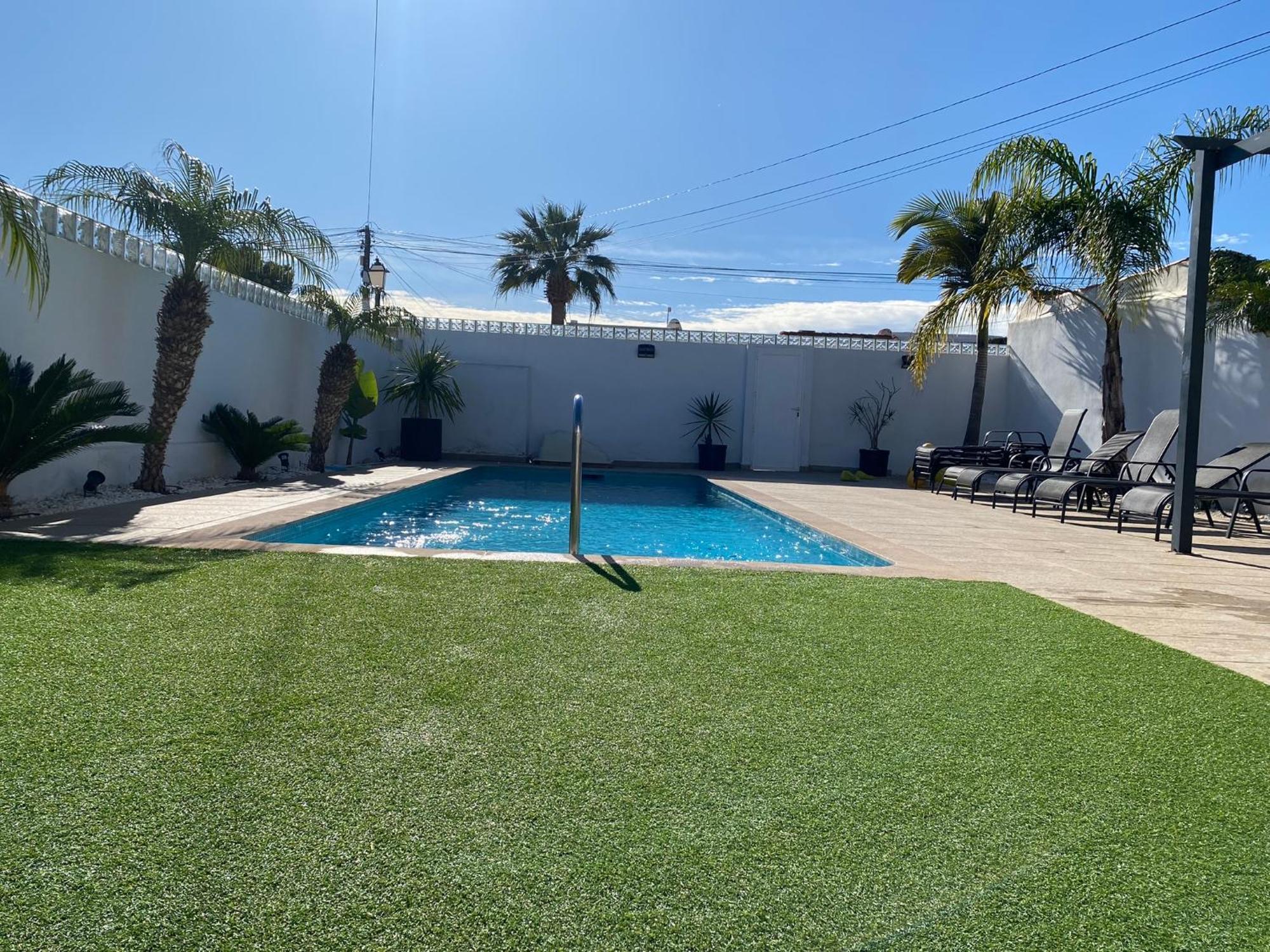 Campoamor Villa & Private Pool, Garden & Roof Terraces Distant Sea Views Orihuela Exterior photo